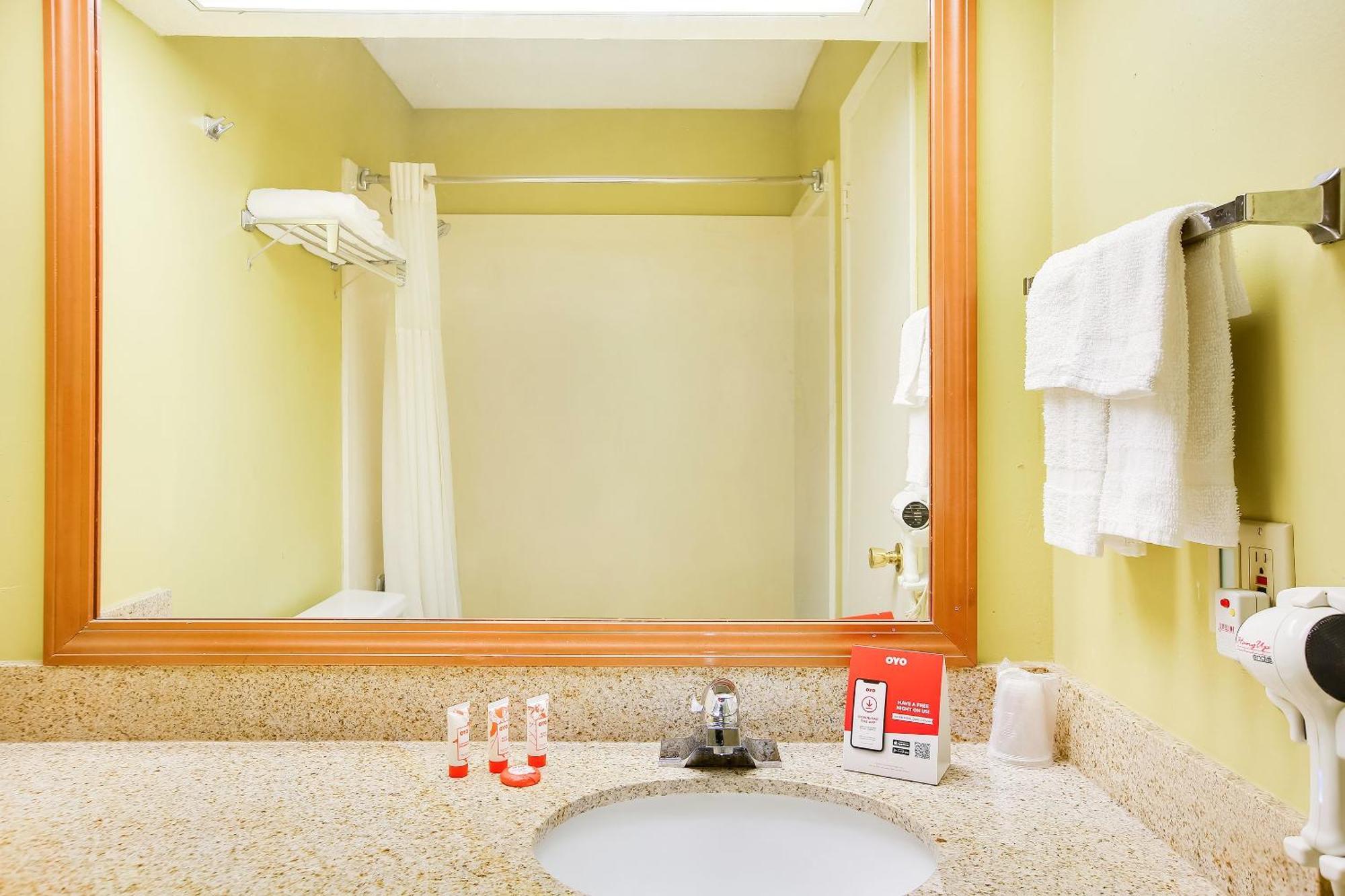 Oyo Hotel Texarkana Trinity Ar Hwy I-30 Экстерьер фото